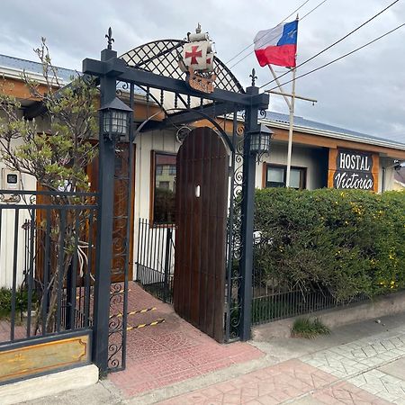 Hostal Victoria Punta Arenas Bagian luar foto