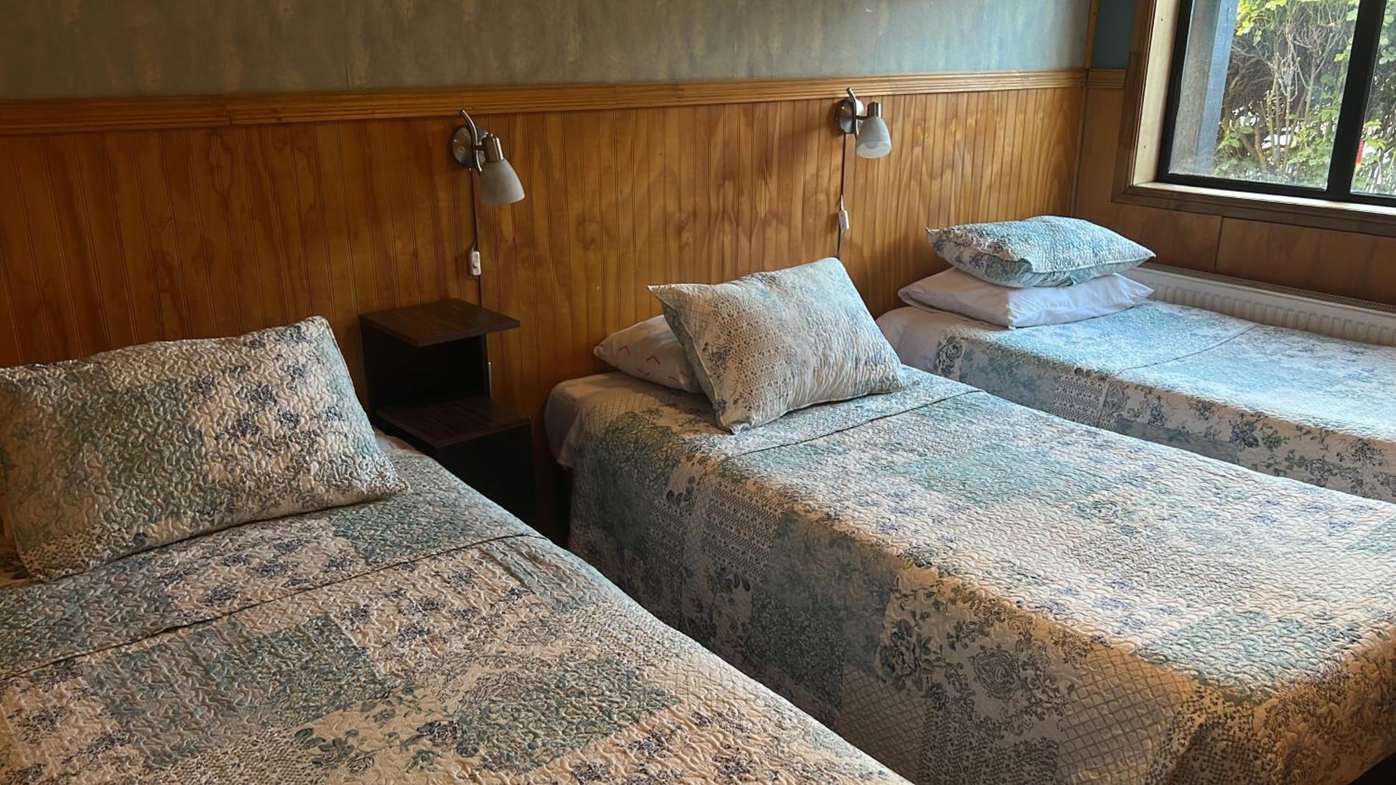 Hostal Victoria Punta Arenas Bagian luar foto